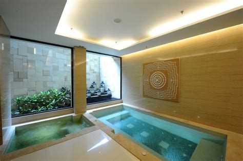The 10 best hotels with jacuzzis in Jakarta, Indonesia .